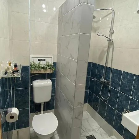 Ksenija Apartment *