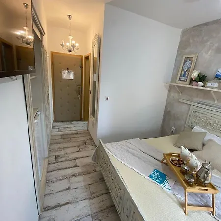 Ksenija Apartment *