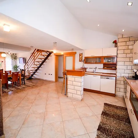 Apartment Ksenija